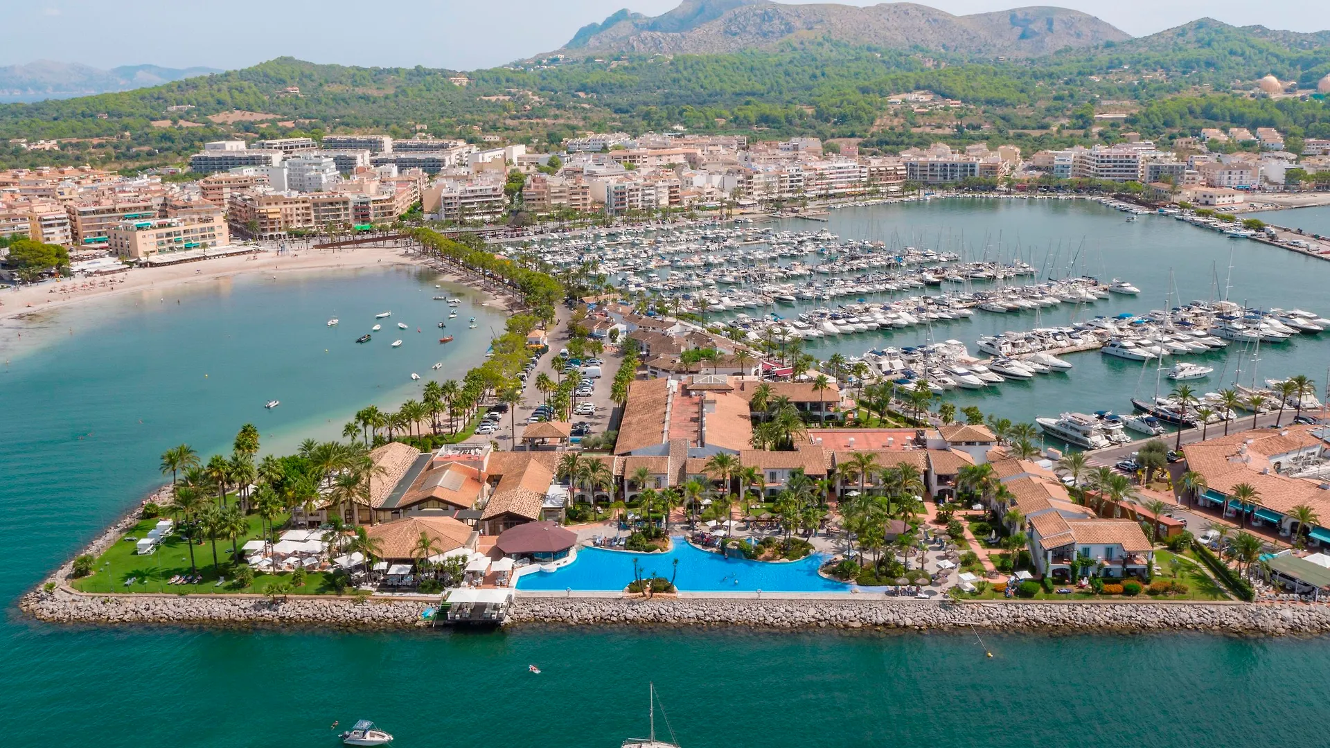 Botel Alcudiamar - Alojamiento Para Navegantes Port d'Alcúdia Hotel